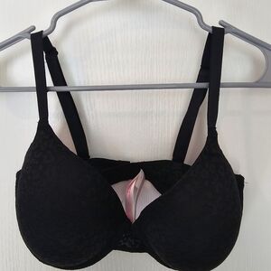 PINK VS Wear Everywhere Push-up Bra